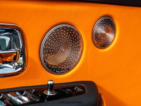 Used 2023 Rolls-Royce Cullinan Black Badge w/ Leather Finishing Pack image 31