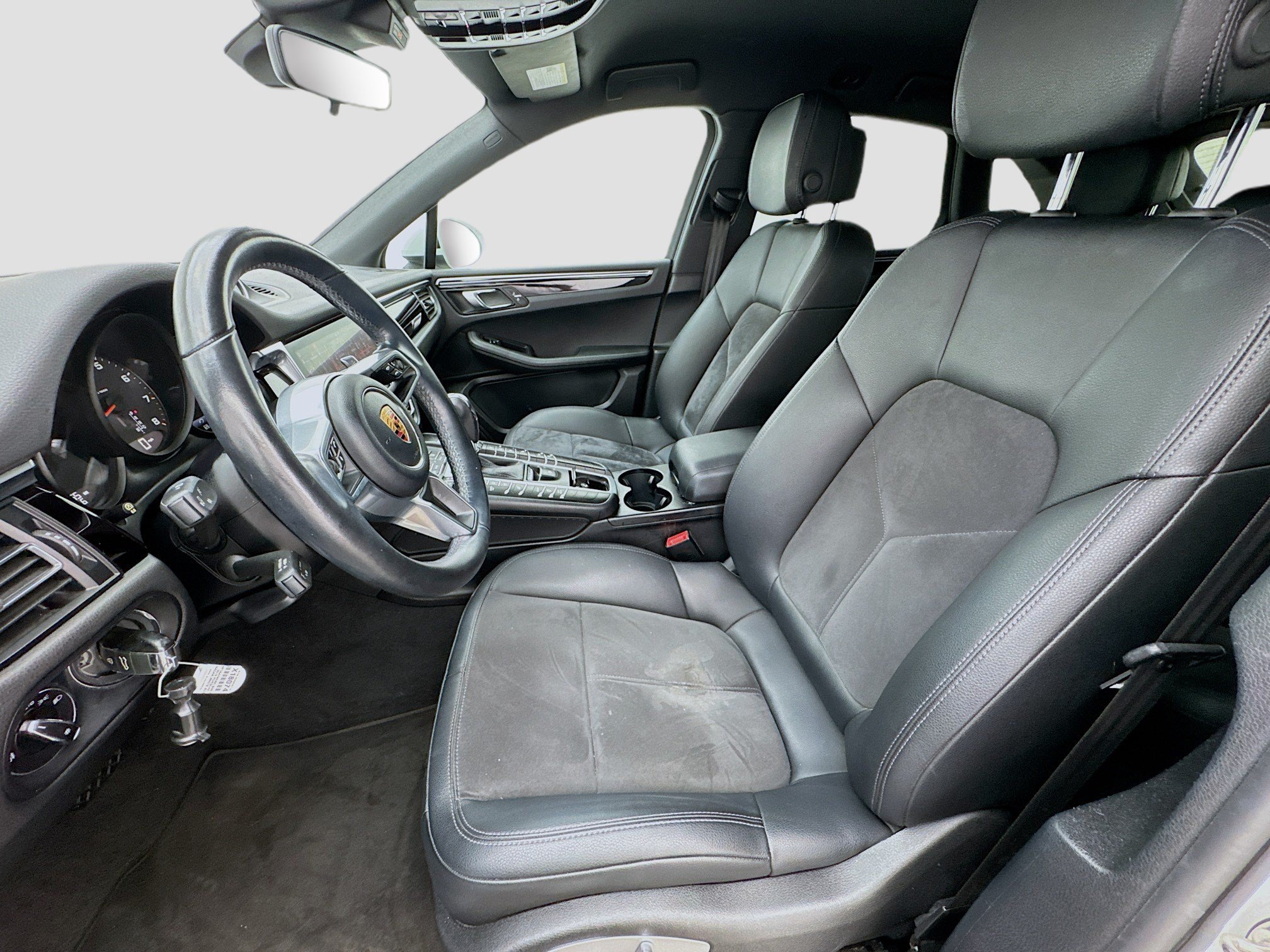 Used 2019 Porsche Macan AWD/4WD image 13