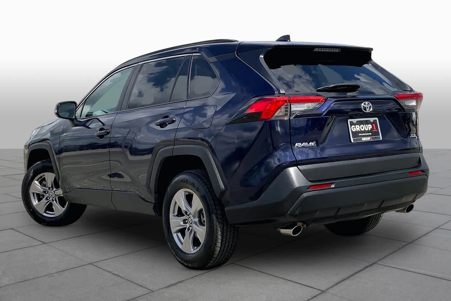 Used 2023 Toyota RAV4 XLE FWD image 12