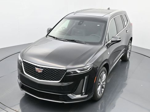 New 2025 Cadillac XT6 Premium Luxury w/ LPO, Floor Liner Package image 23