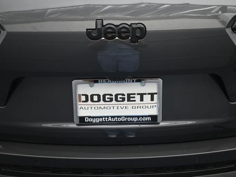 New 2025 Jeep Grand Cherokee L Limited w/ Black Appearance Package image 29