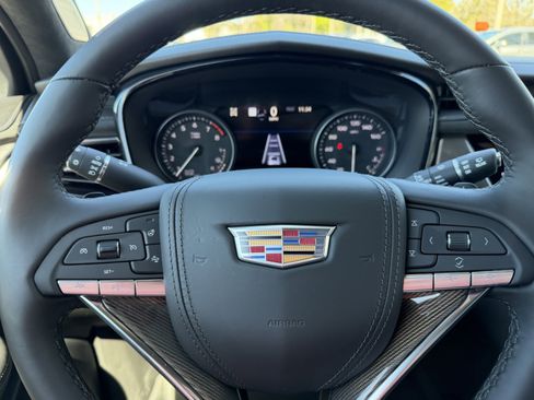 Certified 2024 Cadillac XT6 Premium Luxury w/ Platinum Package image 31