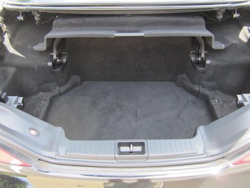 Used 2013 Mercedes-Benz SL 550 image 12