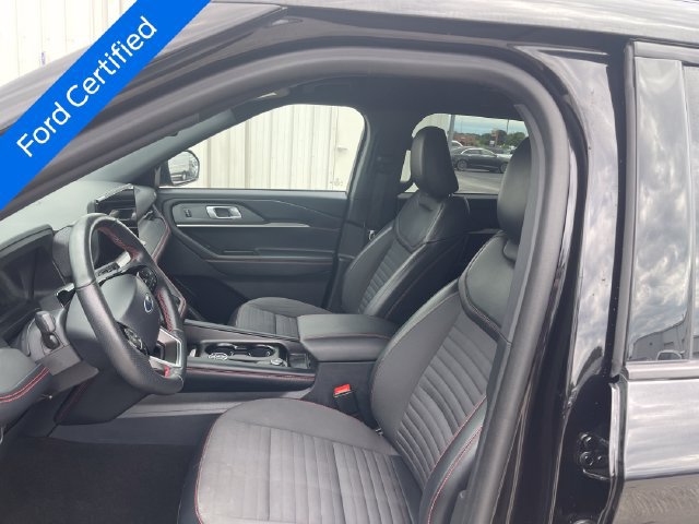 Certified 2025 Ford Explorer ST-Line w/ ST-Line Street Pack AWD/4WD image 10