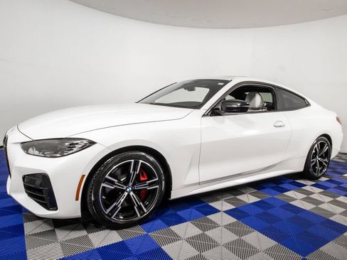 Used 2023 BMW M440i Coupe w/ Premium Package RWD image 2