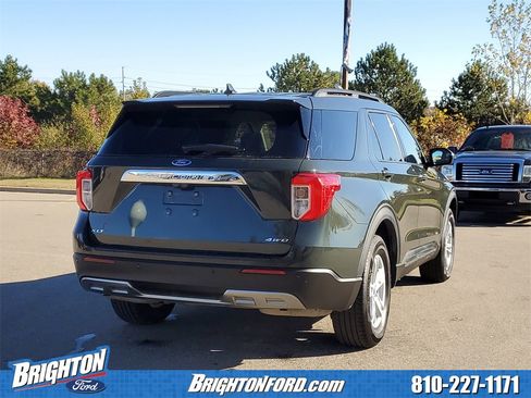 Used 2023 Ford Explorer XLT w/ Equipment Group 202A image 4