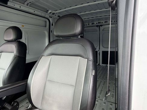 Used 2024 RAM ProMaster 2500 w/ Convenience Group FWD image 27