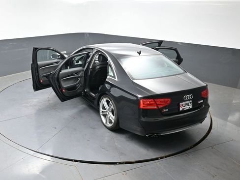 Used 2014 Audi S8 AWD/4WD image 64