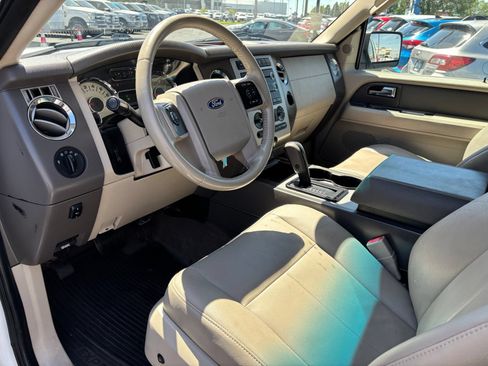 Used 2011 Ford Expedition XLT w/ Leather Seating Pkg AWD/4WD image 15