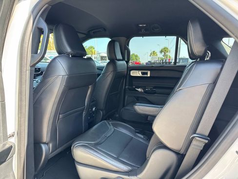 Used 2021 Ford Explorer ST w/ Equipment Group 401A AWD/4WD image 16