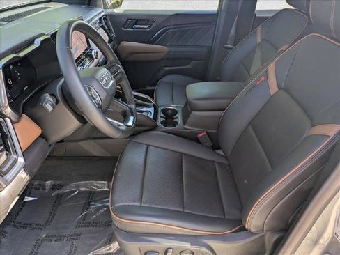 Used 2023 GMC Canyon AT4 w/ AT4 Premium Package image 17