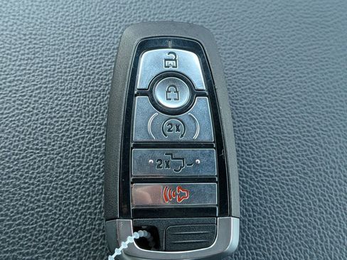 Certified 2025 Ford F150 Lariat w/ Equipment Group 501A Mid image 32