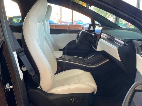 Used 2022 Tesla Model X Plaid AWD/4WD image 27