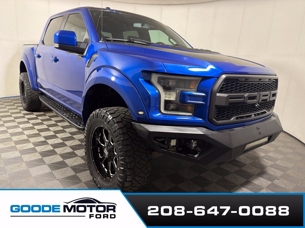 Used 2017 Ford F150 Raptor w/ Equipment Group 802A Luxury AWD/4WD image 2