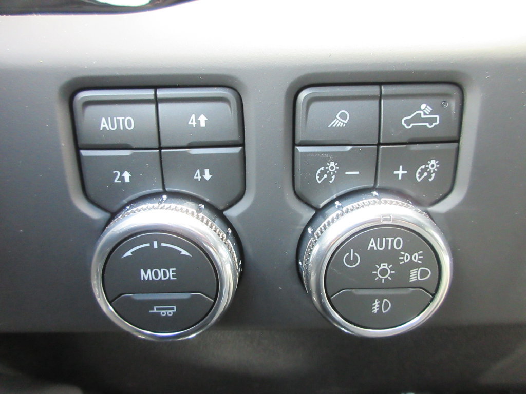 New 2026 GMC Sierra 3500 AT4 w/ AT4 Premium Plus Package AWD/4WD image 19