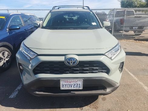Used 2021 Toyota RAV4 XLE w/ Convenience Package AWD/4WD image 2