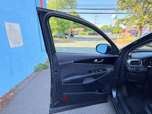 Used 2019 Kia Sorento EX AWD/4WD image 12