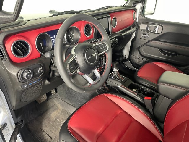 Used 2023 Jeep Wrangler Unlimited Rubicon 4xe AWD/4WD image 3