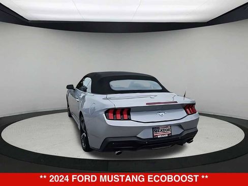 Used 2024 Ford Mustang Convertible RWD image 6
