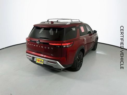 Certified 2024 Nissan Pathfinder SL FWD image 9