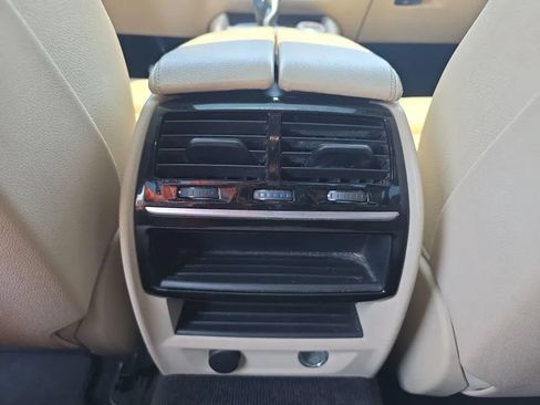 Used 2019 BMW 530i w/ Convenience Package RWD image 42