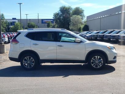 Used 2016 Nissan Rogue SV