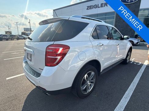 Used 2017 Chevrolet Equinox Premier w/ Enhanced Convenience Package AWD/4WD image 4