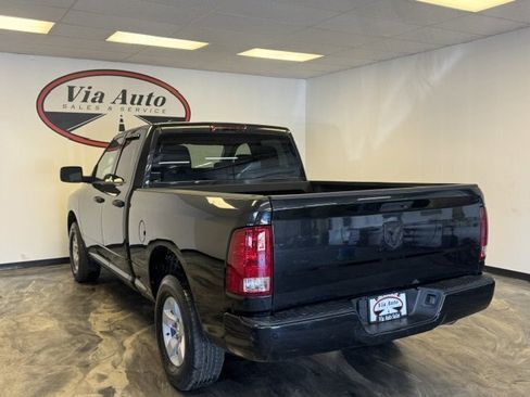 Used 2017 RAM 1500 Express AWD/4WD image 11