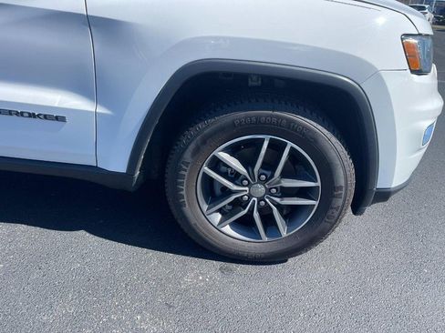 Used 2018 Jeep Grand Cherokee Limited image 7