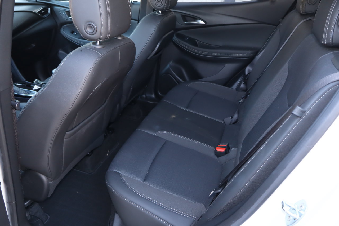 Used 2023 Buick Encore GX Preferred w/ Cold Weather Comfort Package FWD image 5