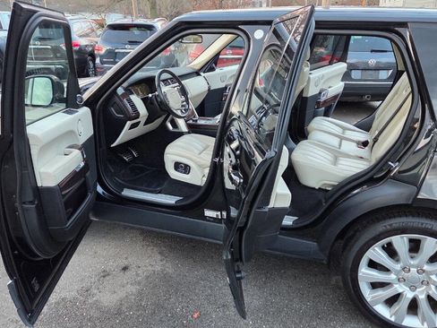 Used 2016 Land Rover Range Rover Supercharged image 24