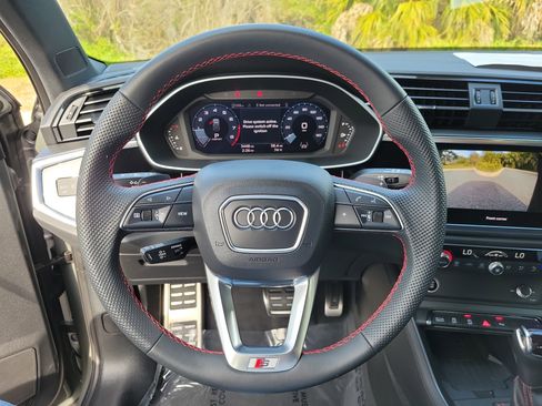 Certified 2025 Audi Q3 2.0T Premium Plus w/ Premium Plus Package image 33