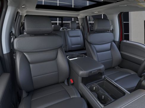 New 2026 Ford F350 4x4 Crew Cab DRW Super Duty image 10