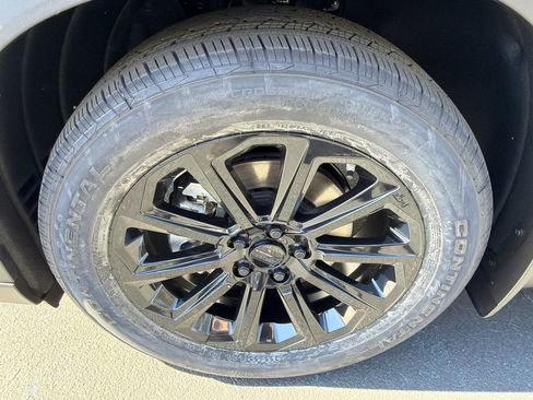 Used 2026 Toyota Grand Highlander XLE FWD image 11