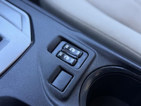 Used 2019 Subaru Impreza 2.0i Premium image 37