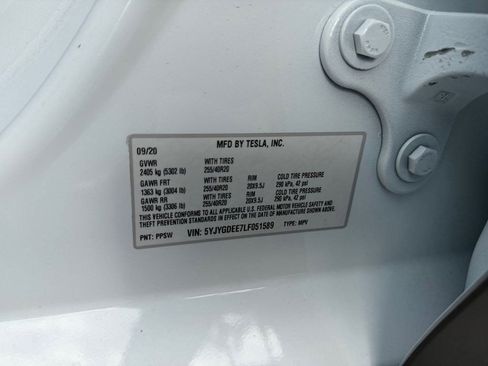 Used 2020 Tesla Model Y Long Range image 36