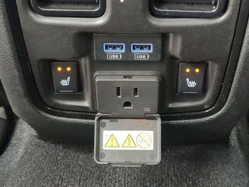 Certified 2023 Dodge Durango R/T RWD image 18