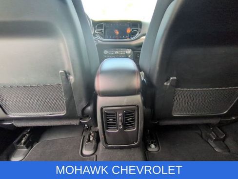 Used 2025 Dodge Durango GT AWD/4WD image 22