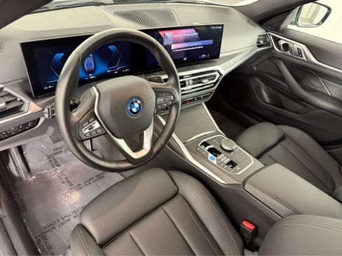 Used 2023 BMW i4 eDrive35 RWD image 10