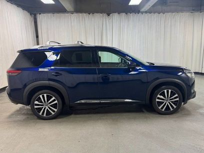 Used 2023 Nissan Pathfinder Platinum w/ Cargo Package