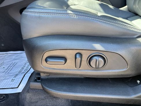 Used 2018 Buick Enclave Premium FWD image 14