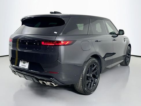 New 2025 Land Rover Range Rover Sport Dynamic SE image 4