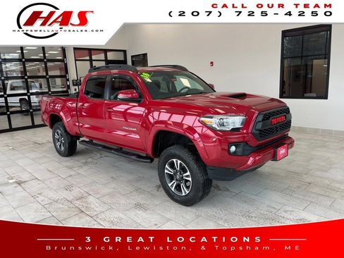 Used 2018 Toyota Tacoma TRD Sport w/ Technology Package image 8