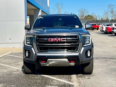 Used 2021 GMC Yukon XL AT4 w/ AT4 Premium Plus Package image 12