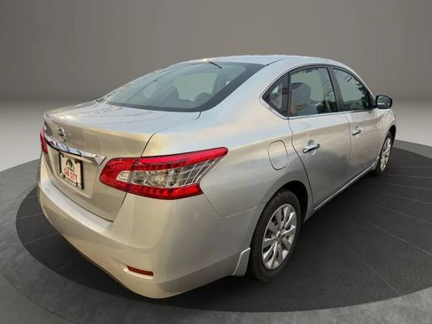 Used 2015 Nissan Sentra S image 5