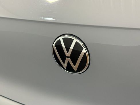 Used 2022 Volkswagen GTI Autobahn image 53