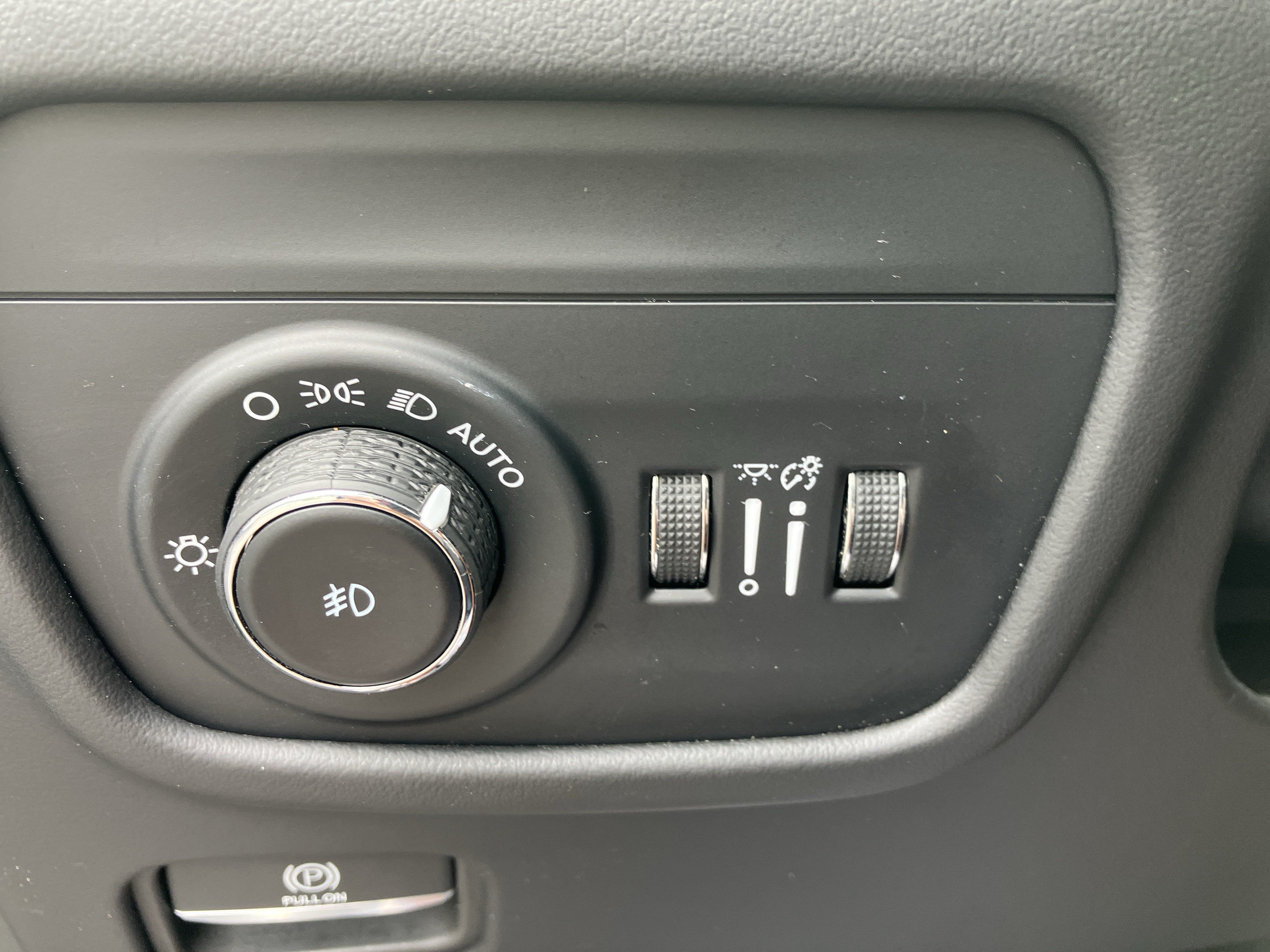 Used 2022 Jeep Grand Cherokee Summit AWD/4WD image 24