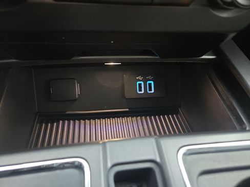 Used 2016 Ford F150 XLT w/ Equipment Group 302A Luxury image 25