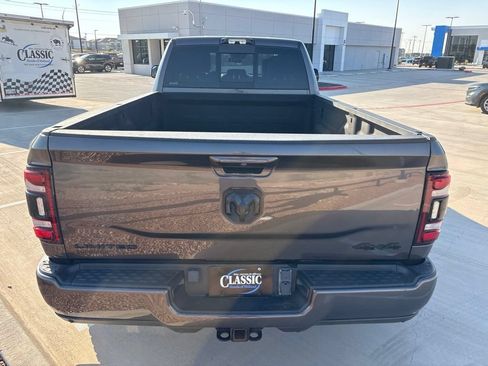Used 2022 RAM 3500 Limited AWD/4WD image 17