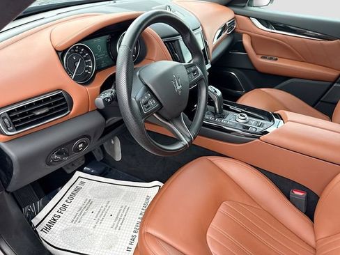 Used 2023 Maserati Levante GT AWD/4WD image 26